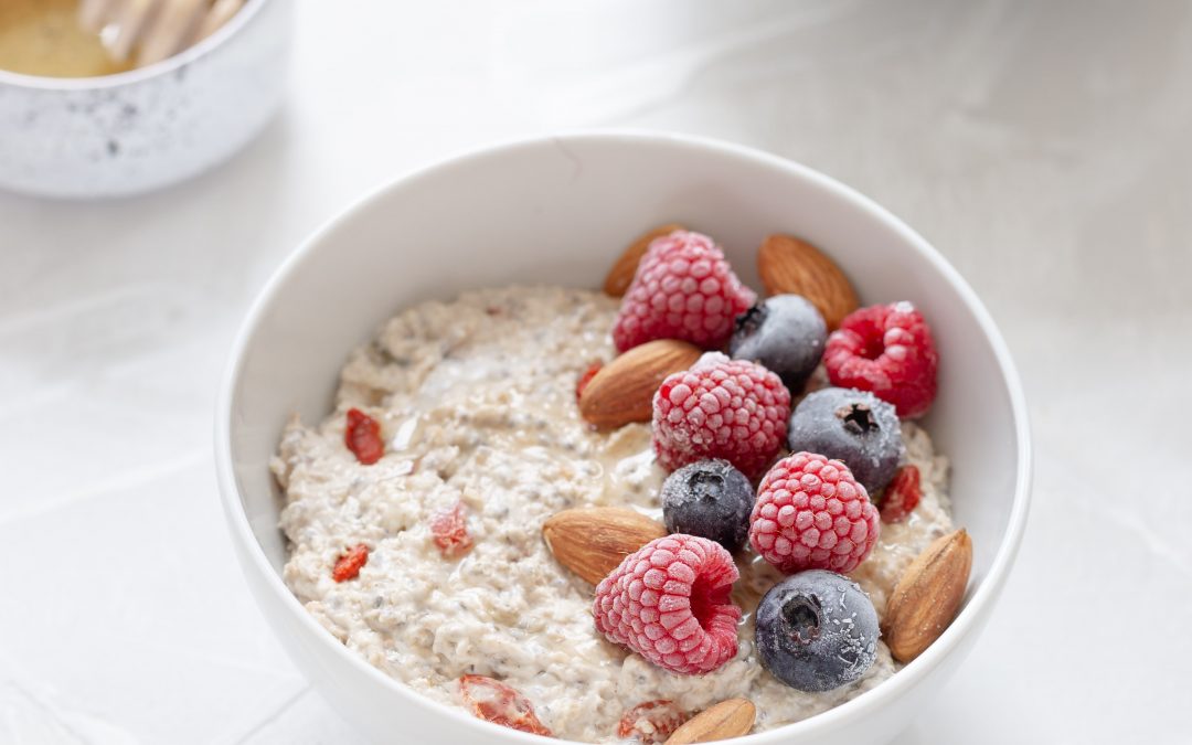 Oatmeal … 6 reasons to enjoy it for breakfast!